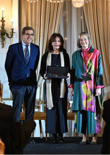 Image for La Fundación Emilio Sánchez Vicario recibe el Premio ‘Fuera Pista’ del Real Club de Tenis Barcelona-1899 por su compromiso con la inclusión social y la igualdad a través del deporte